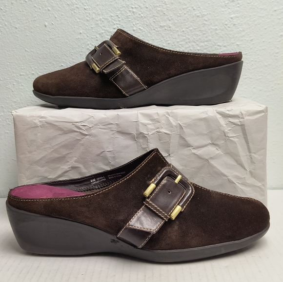 AEROSOLES Shoes - AEROSOLES Brown Mules with Wedge Heel and Buckle Detail Size 8.5M